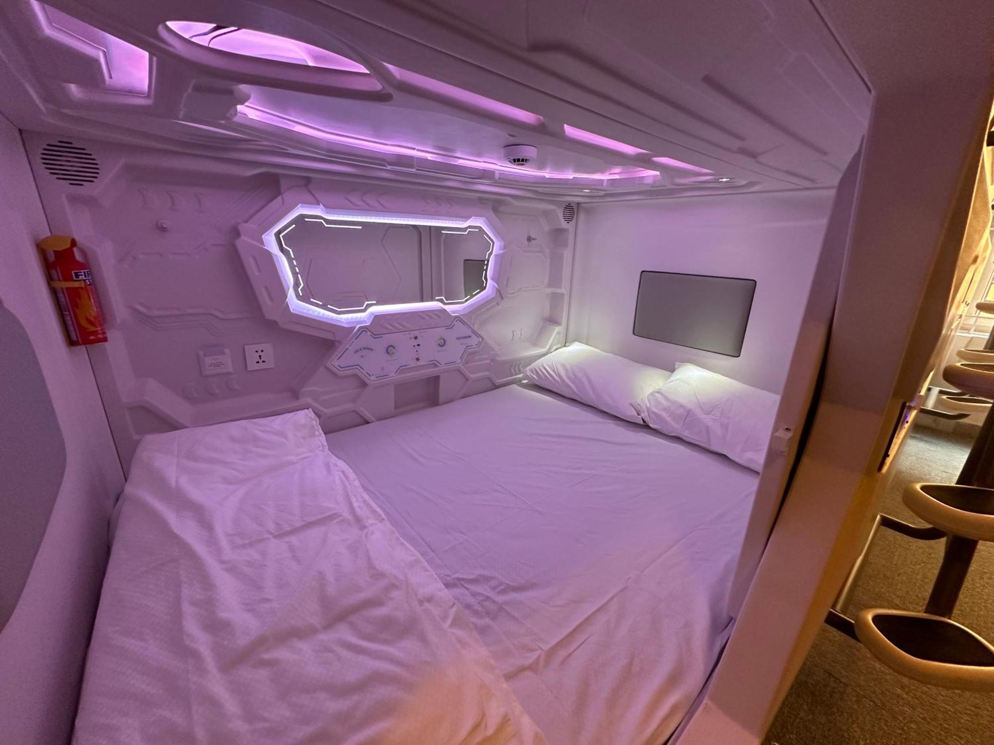 Blr Pods Hotell Bangalore Eksteriør bilde