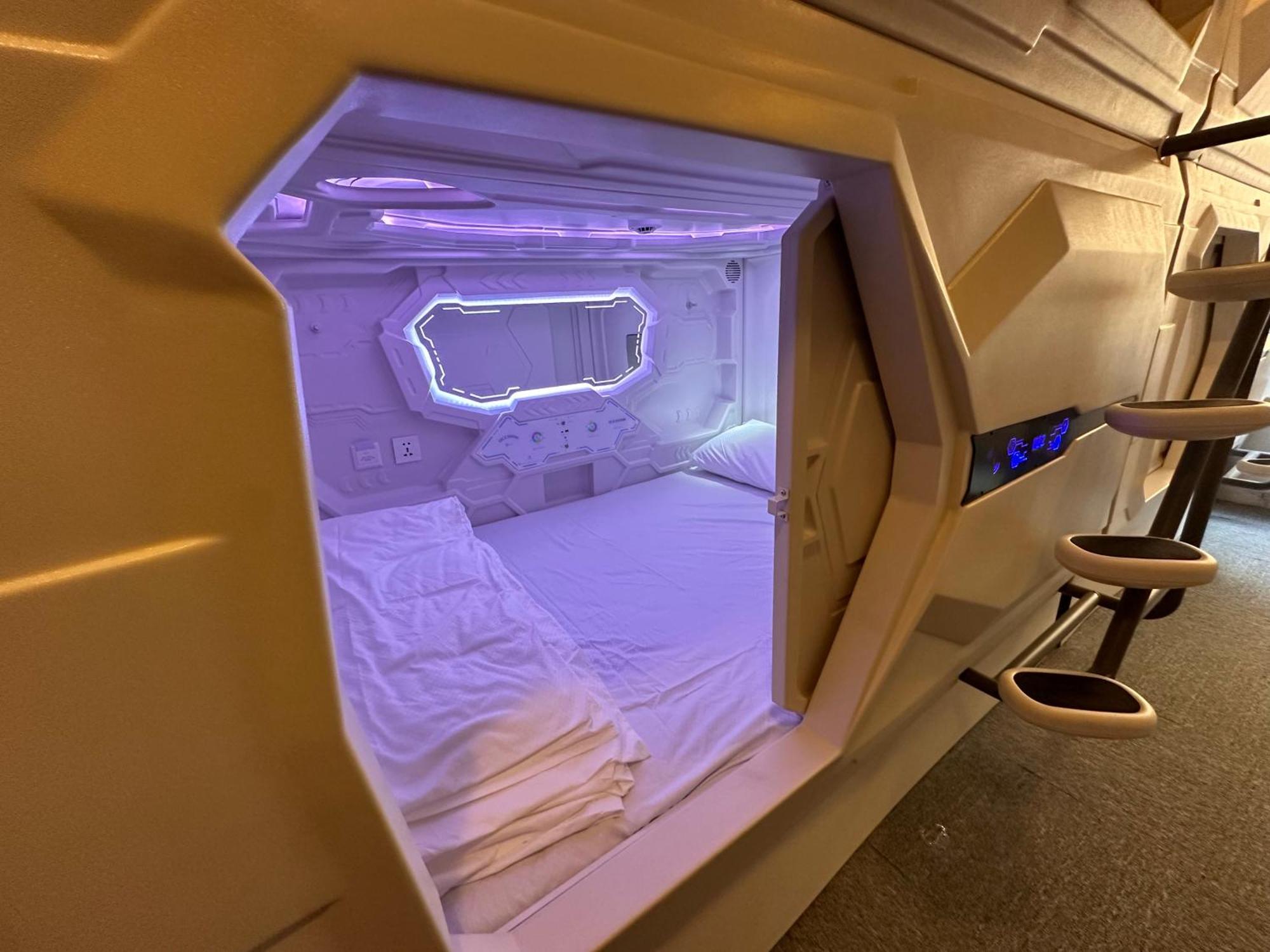 Blr Pods Hotell Bangalore Eksteriør bilde