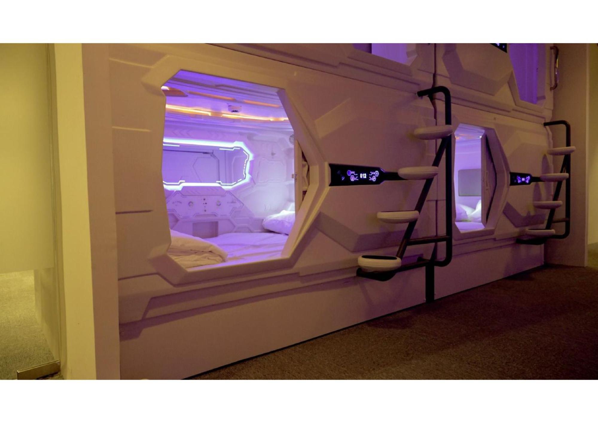 Blr Pods Hotell Bangalore Eksteriør bilde